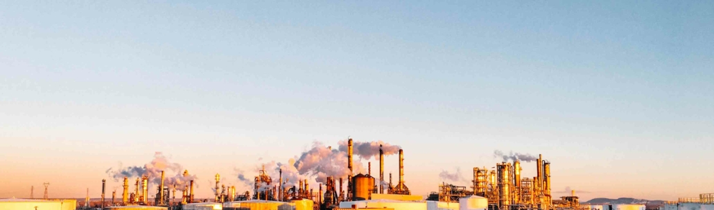 Heizöl ist eine gängige Heizmethode, die allerdings nicht wirklich zukunftsfähig ist. Wir haben die Gründe für die aktuell schwankenden Heizölpreise zusammengefasst.